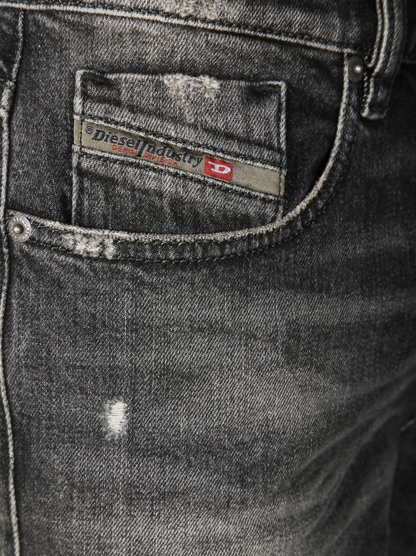 Diesel Straight-Leg Black Trousers With Classic Fit And Subtle Stitching