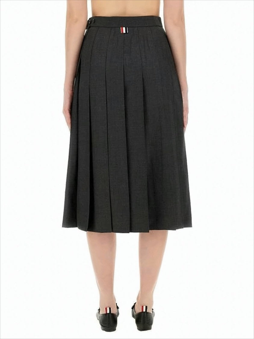 Thom Browne Pleated Black Midi Skirt With Structured Waistband And Subtle Side Stripes