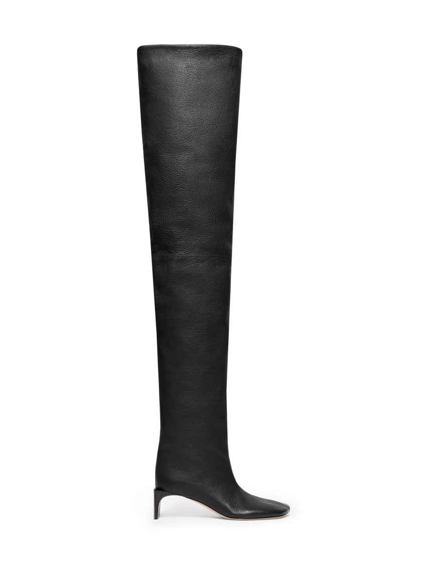 Max Mara Pointed Toe Ankle Boots In Smooth Vitello Leather