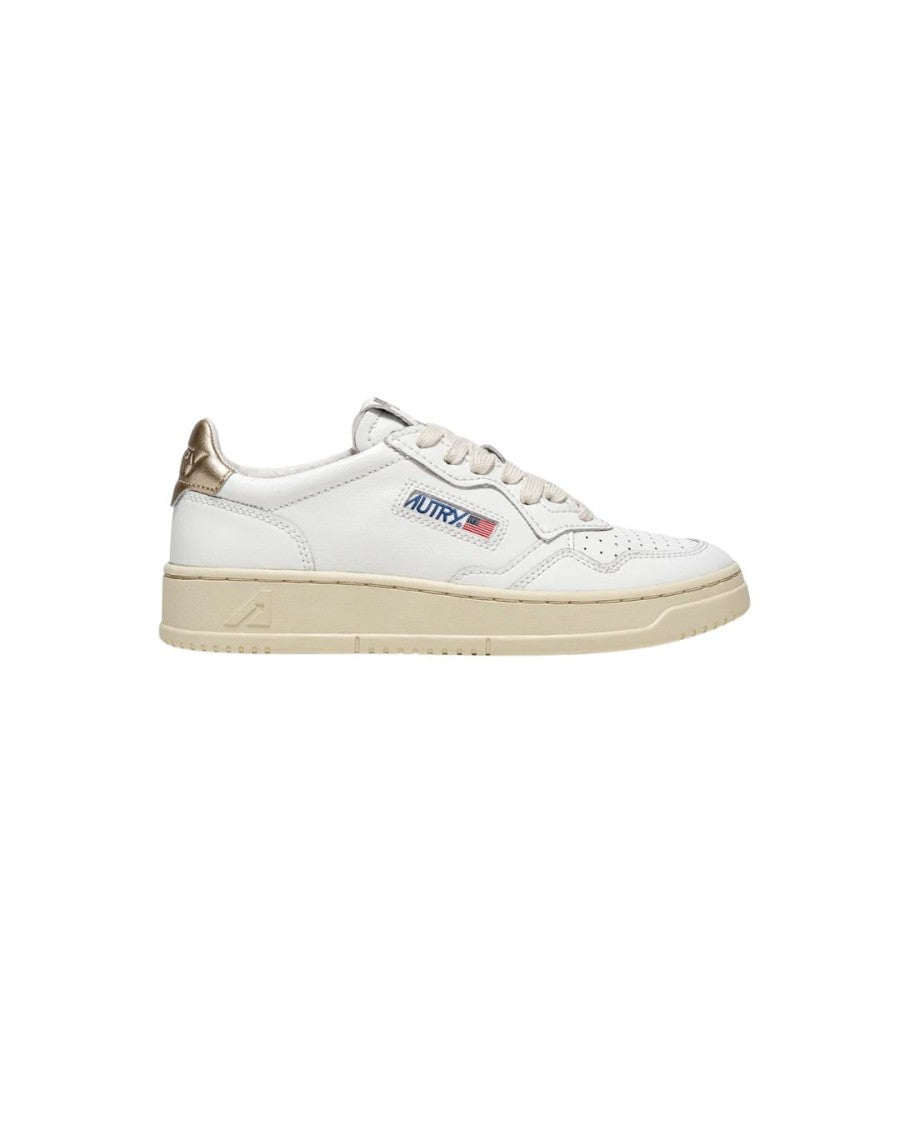 Autry Medalist Low Sneakers In White