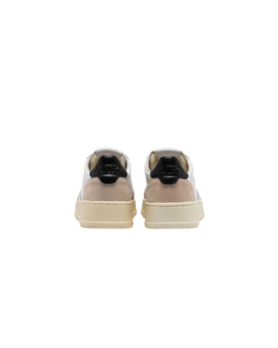 Autry Medalist Low Sneakers In White/Black Leather