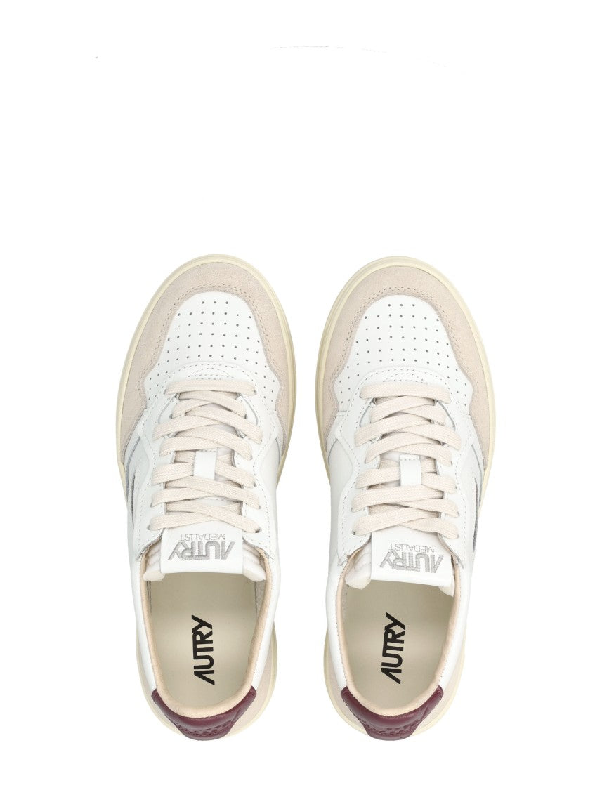Autry Medalist Low-Top Sneakers