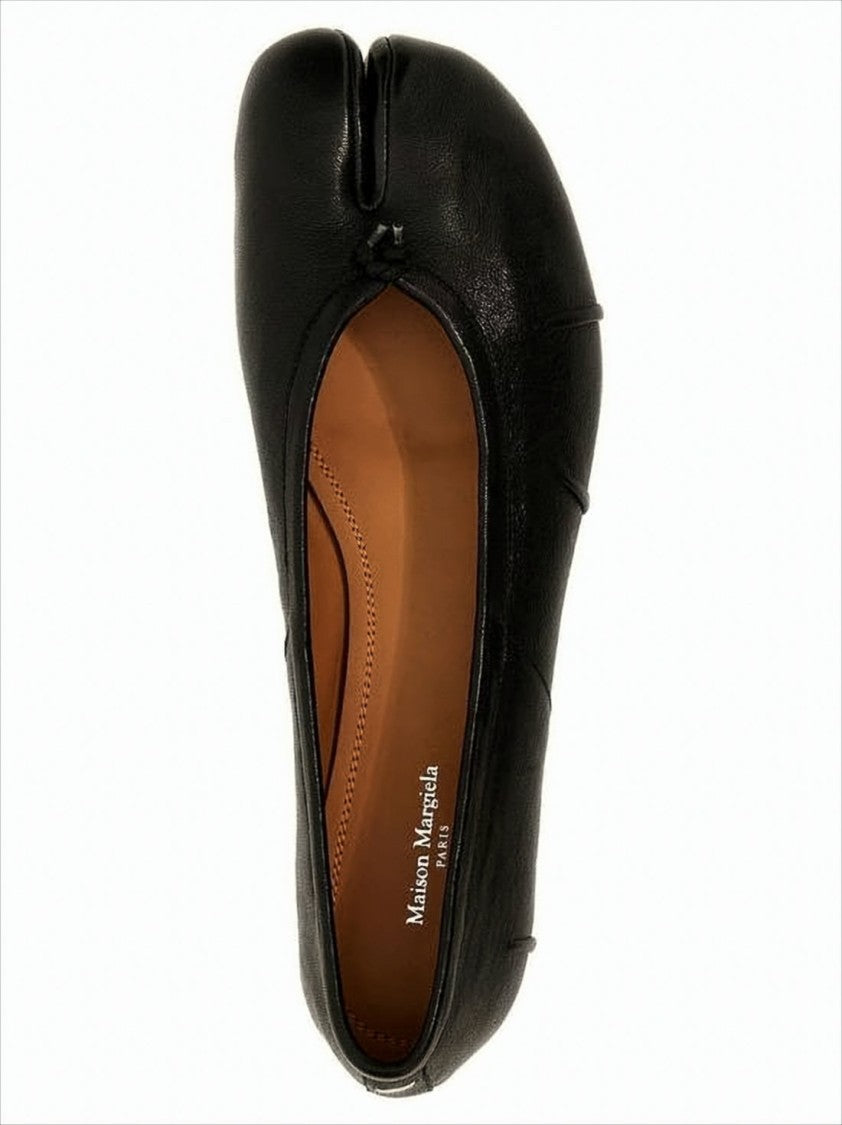 Maison Margiela Split-Toe Black Leather Flats With Knot Accent