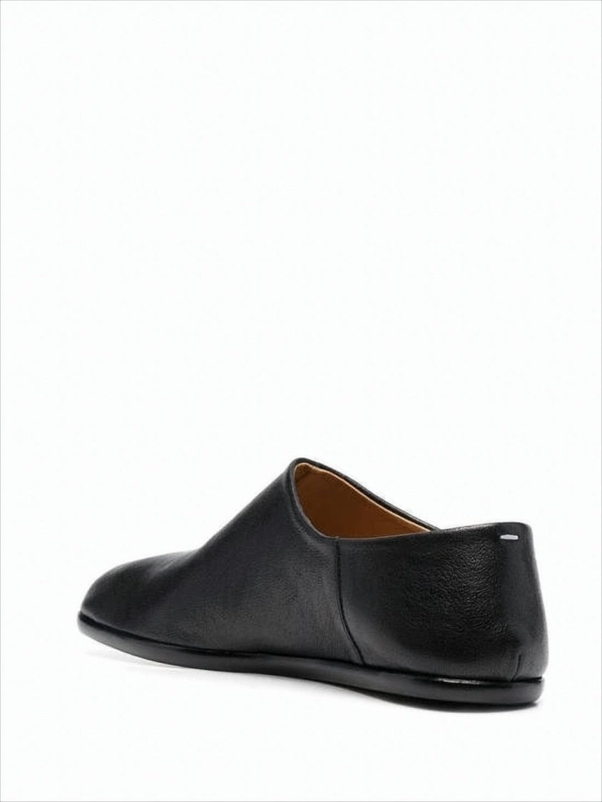 Maison Margiela Smooth Leather Loafers With Split-Toe Design