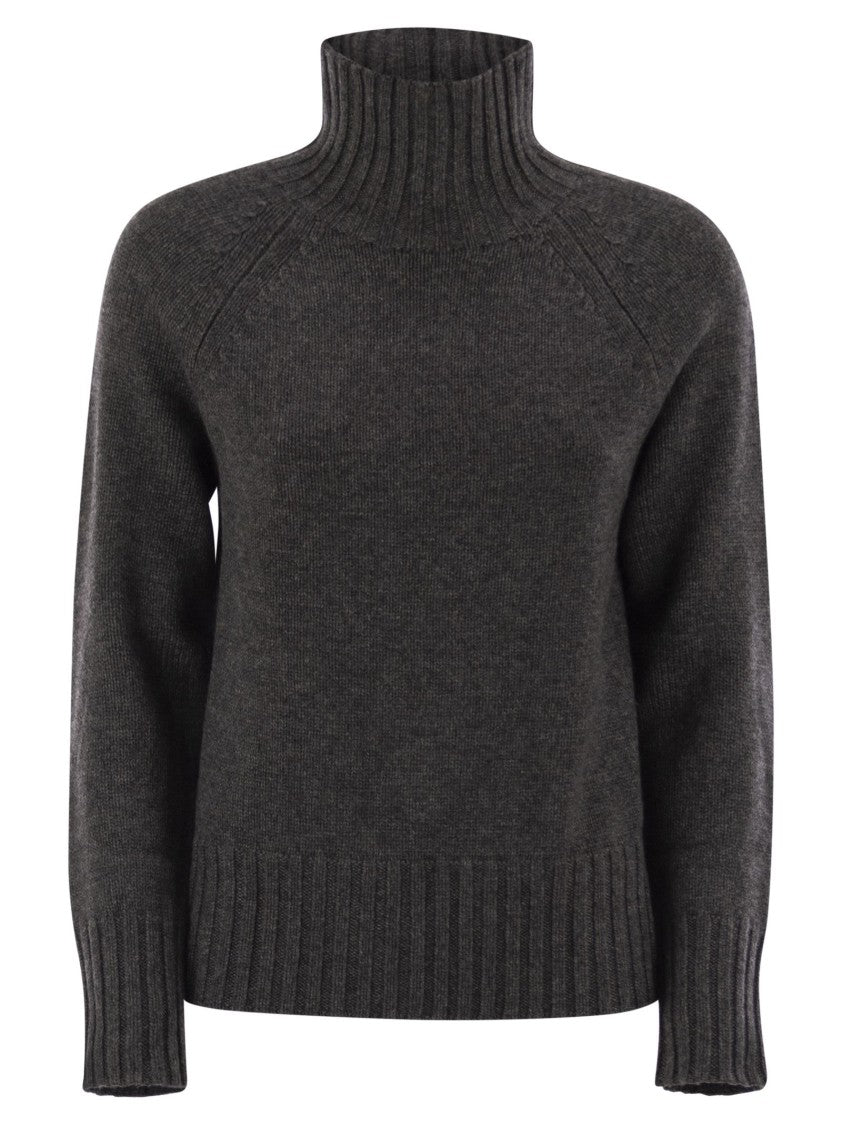 Max Mara Turtleneck In Wool And Cashmere Yarn