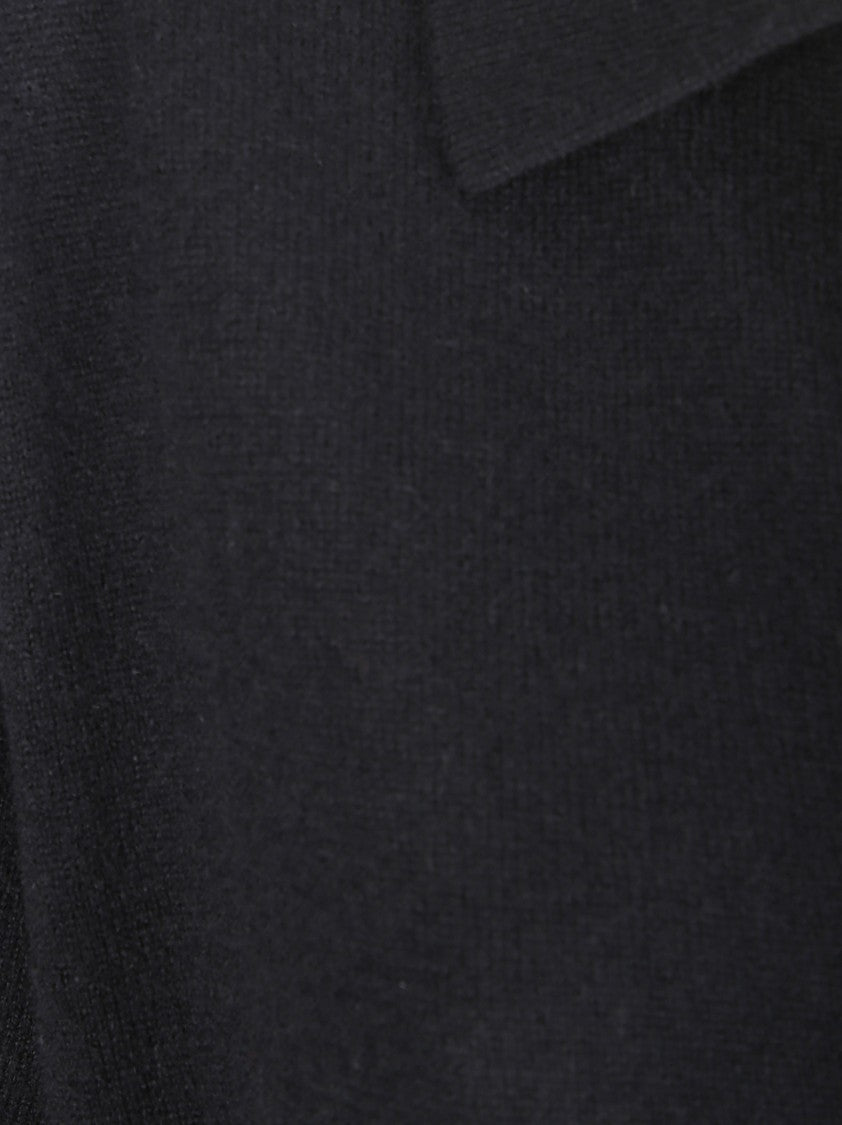 Lisa Yang Short-Fit Cashmere Top With V-Neckline And Classic Collar
