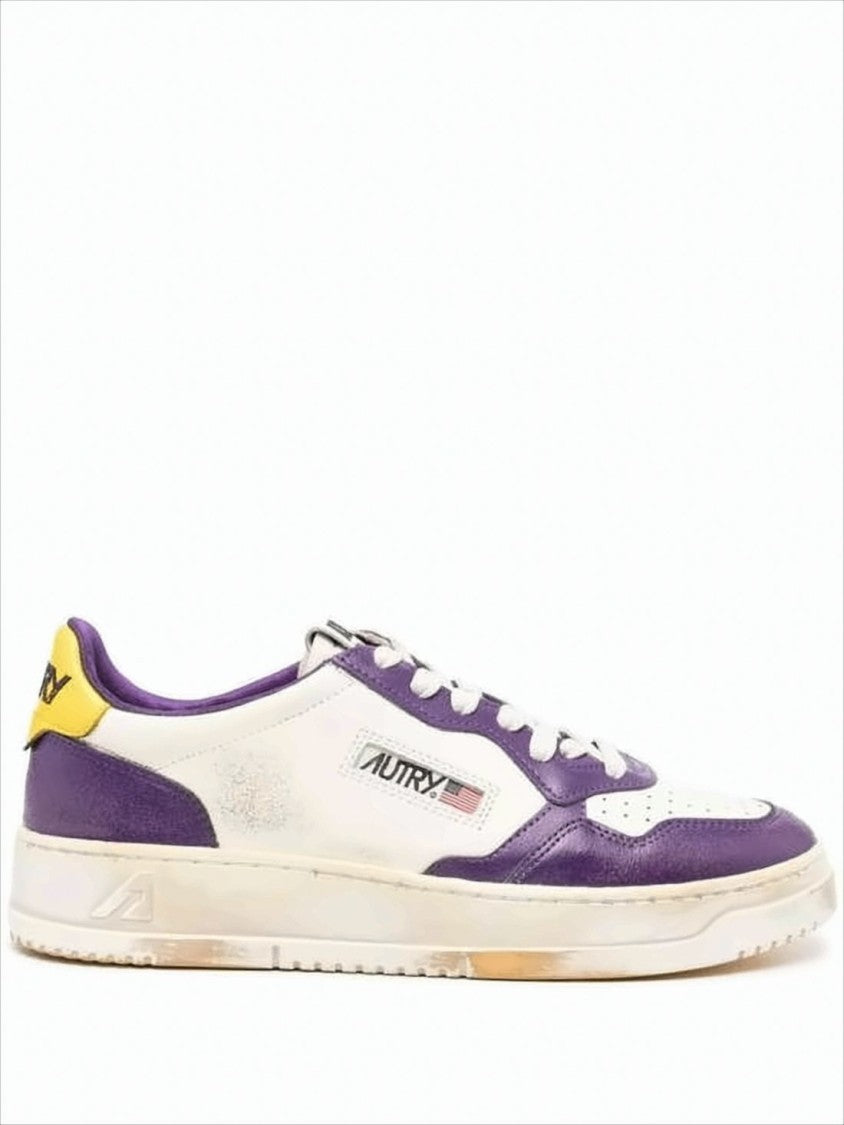 Autry Low-Top Leather Sneakers With Retro Accents