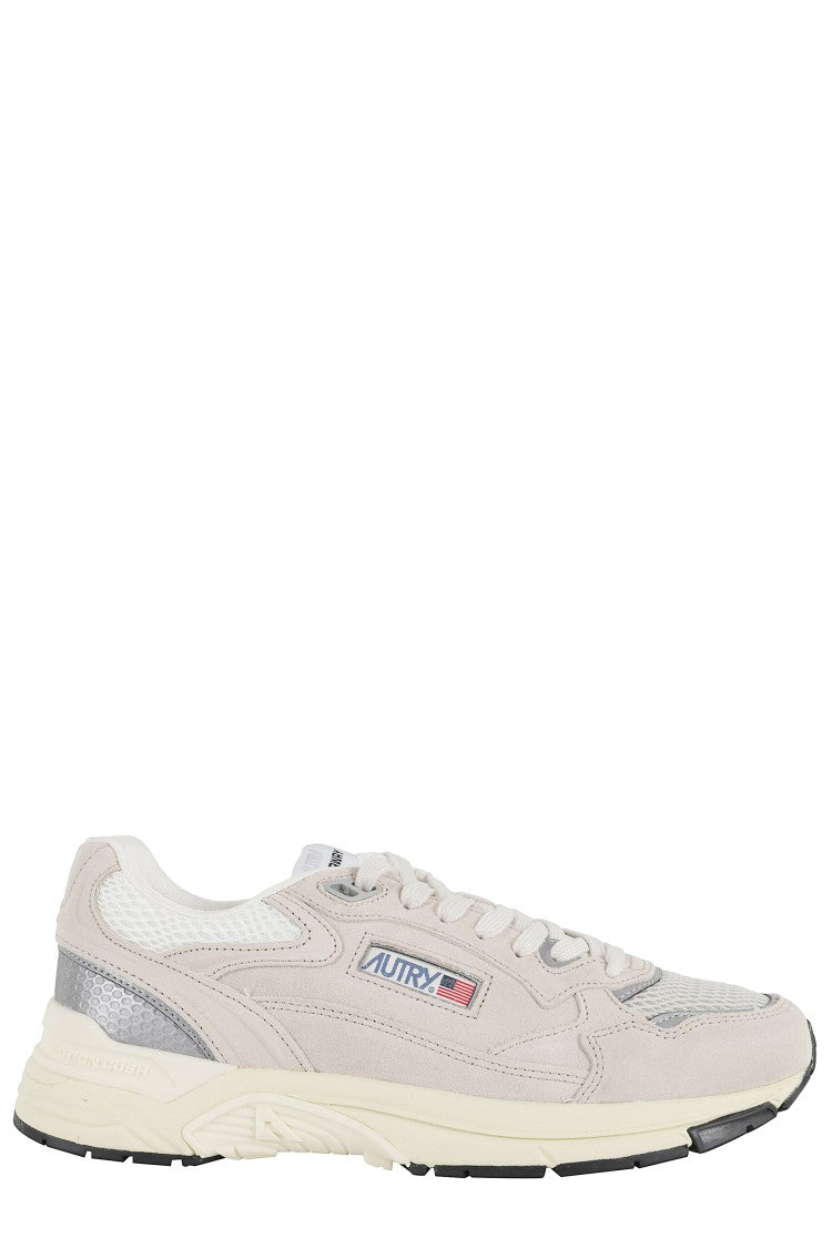 Autry Hyperway Man Sneakers
