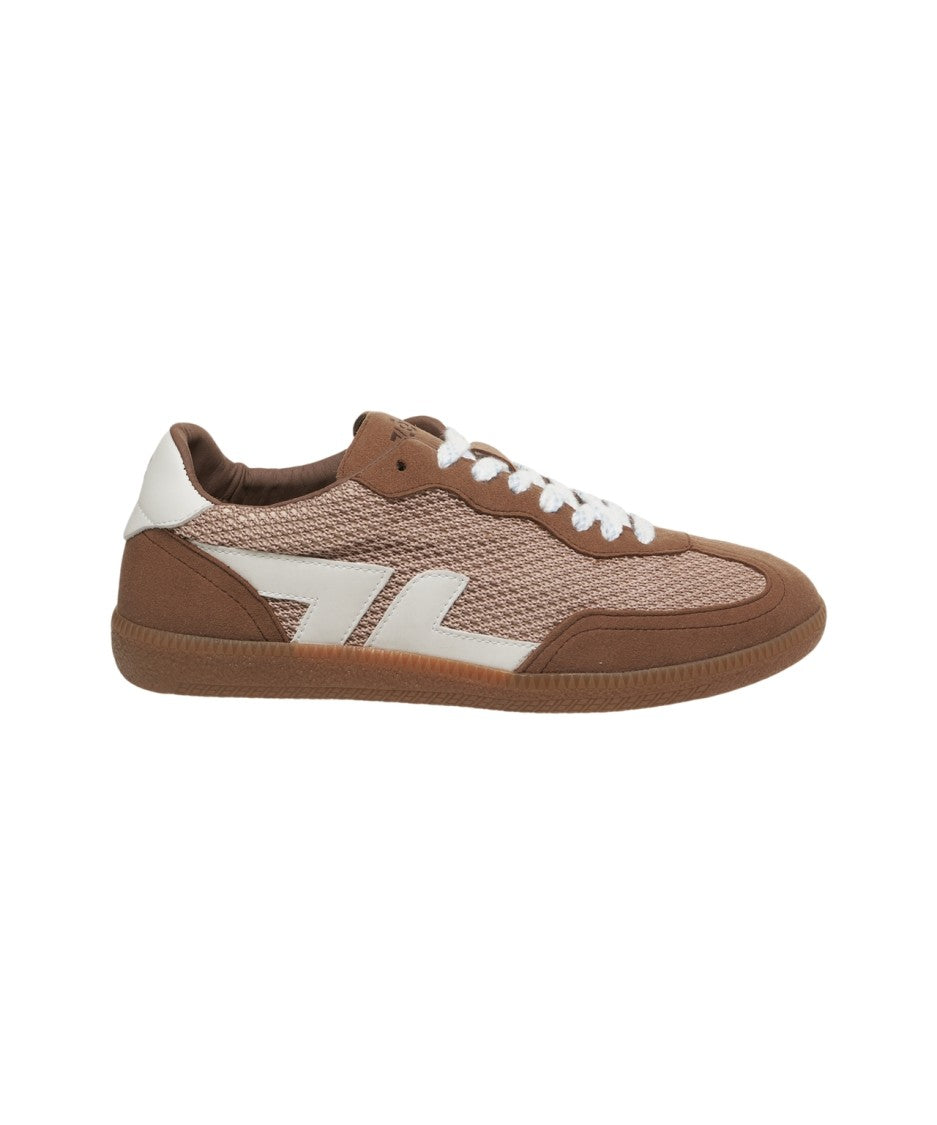 Zeta Delta' Sneakers