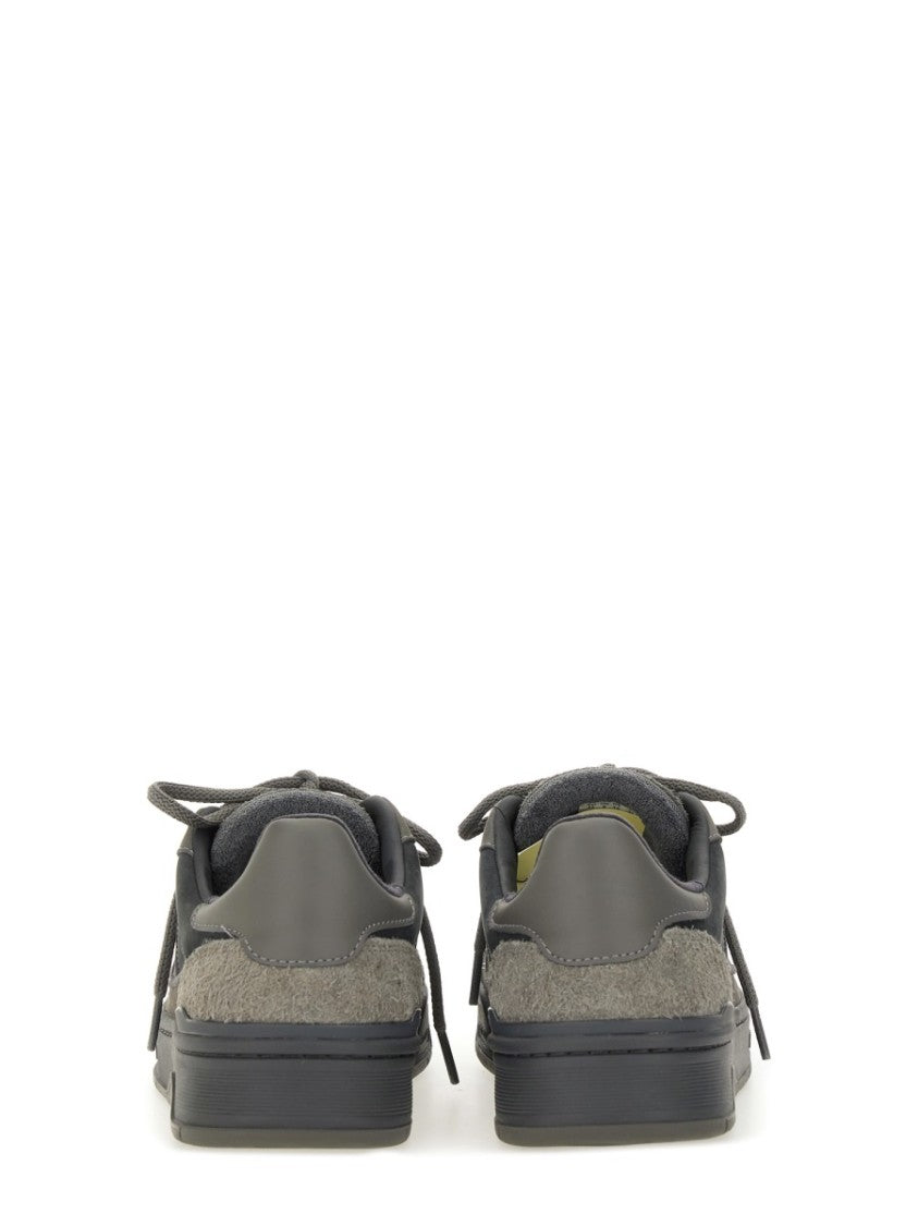 Axel Arigato "Clay" Sneaker