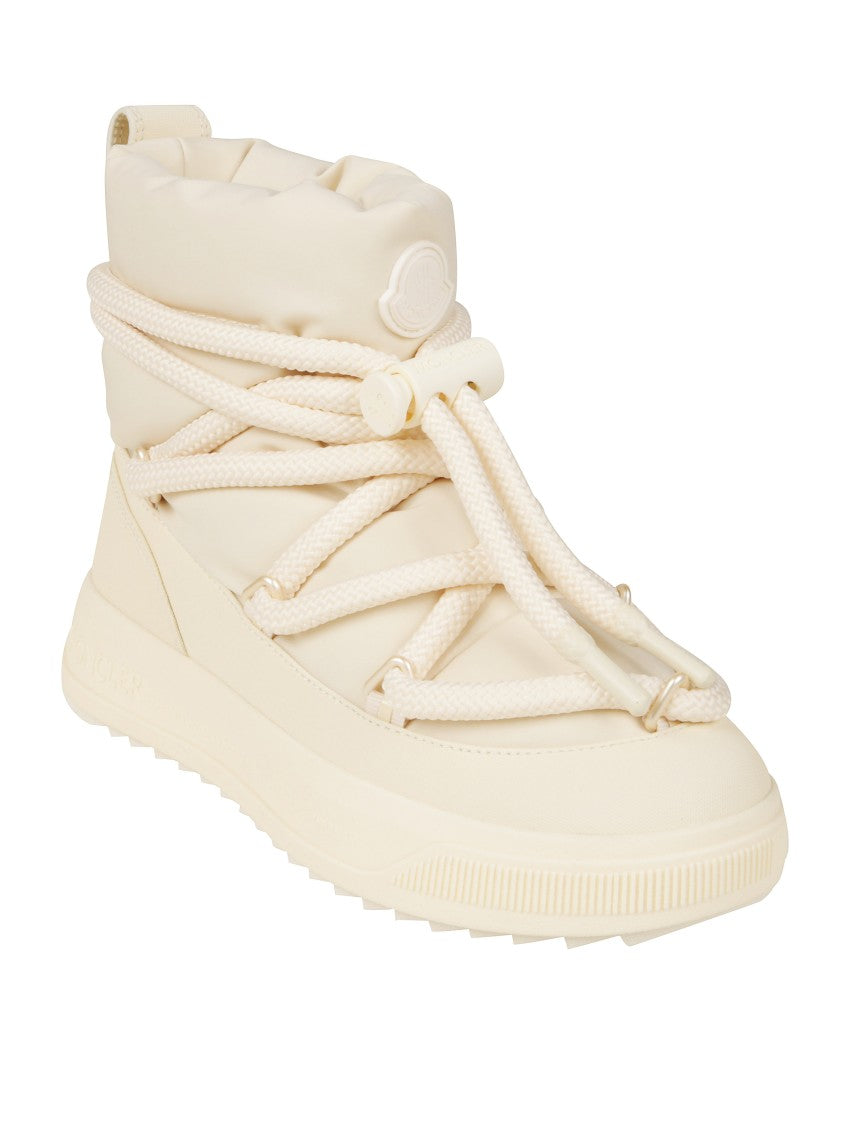 Moncler Classic White Boots With Rounded Toe