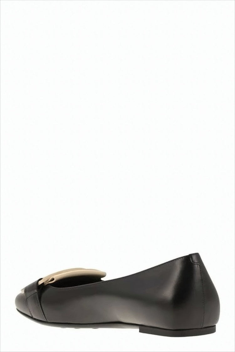 Tod's Pointed Toe Flat Shoes