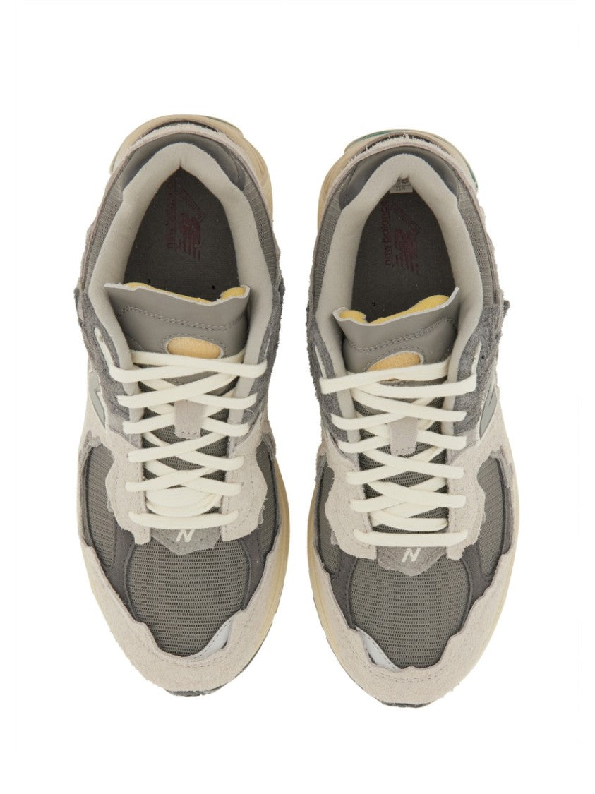 New Balance Layered Mesh And Suede Sneakers With Retro Aesthetic