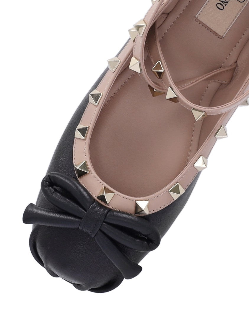 Valentino Garavani Rockstud' Flip-Flops – Black