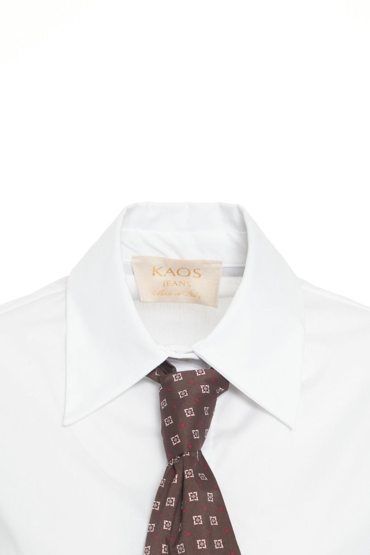 Kaos Crisp White Shirt