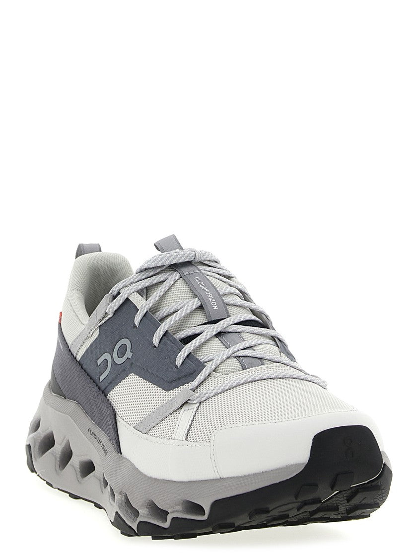 On 'Cloudhoriz' Sneakers