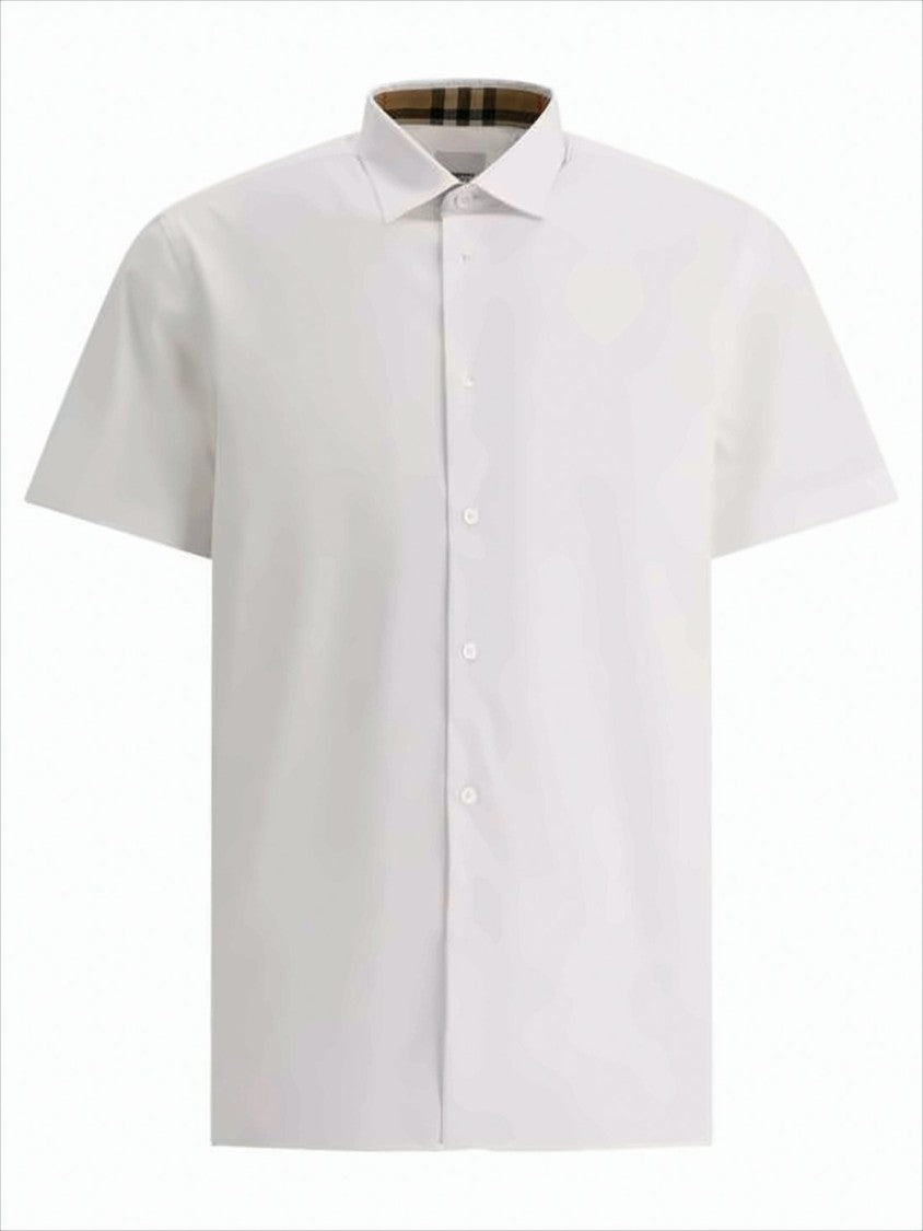 Burberry Minimalist White Short-Sleeved Shirt