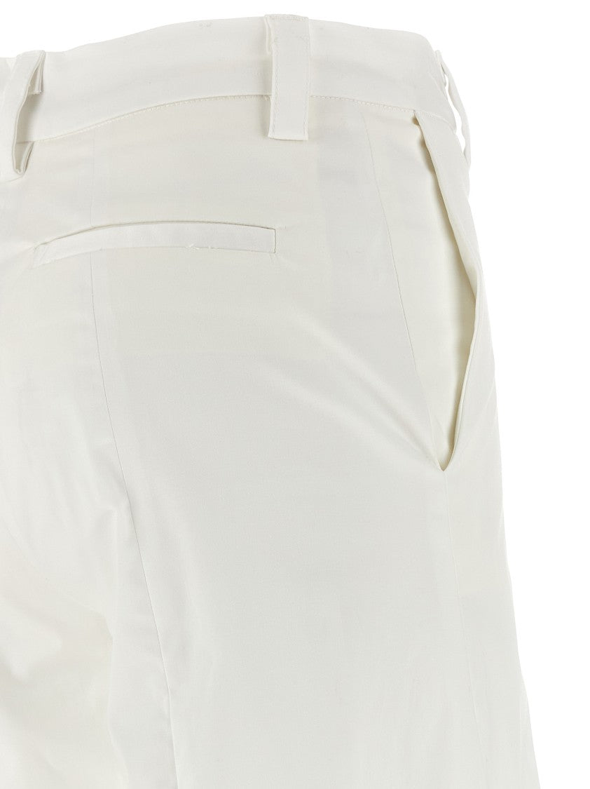 The Latest 'Chino Sculpture Leg' Pants