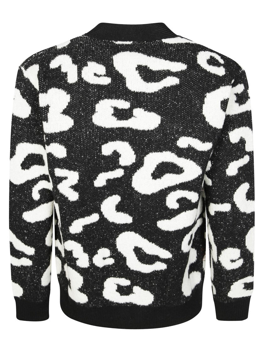 Amaranto Buttoned Cardigan With Letter Pattern Design