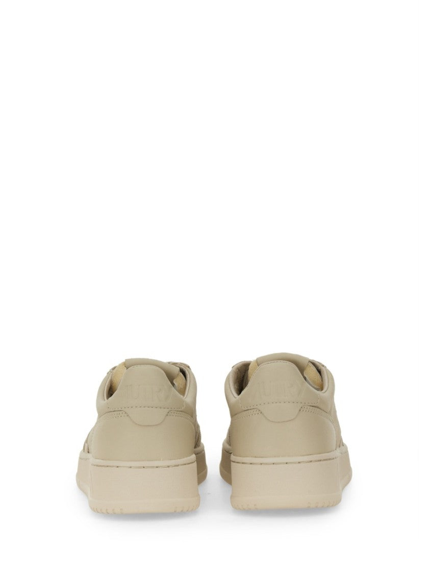 Autry "Medalist Low" Sneaker