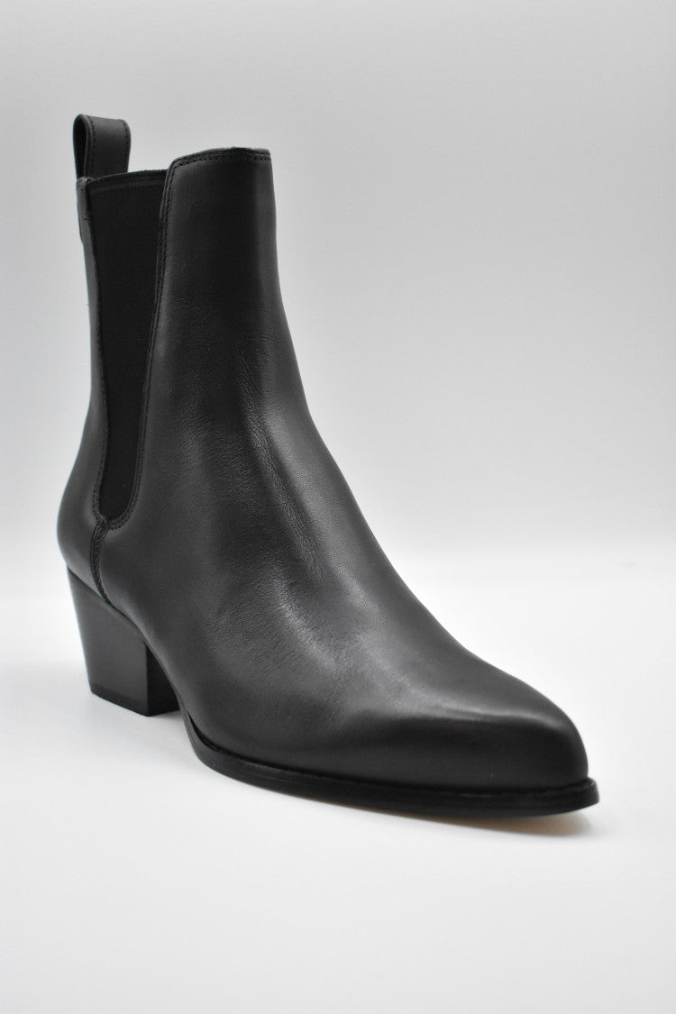 Michael Kors Lace-Up Boots With Design