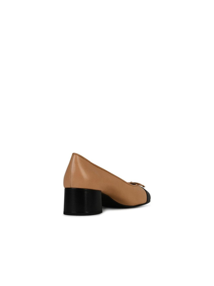 Tory Burch Beige Leather Ballet Flats