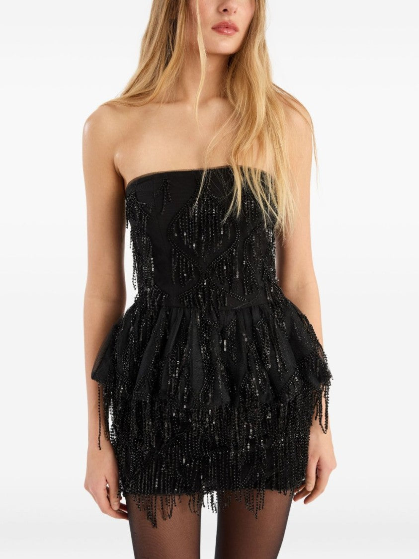 Rotate Mini Skirt With Intricate Bead