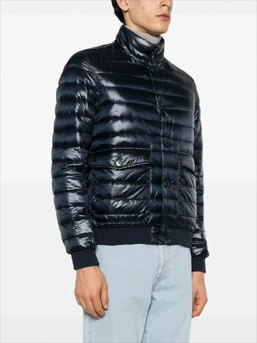 Herno Sleek Black Puffer Jacket With Quilted Design