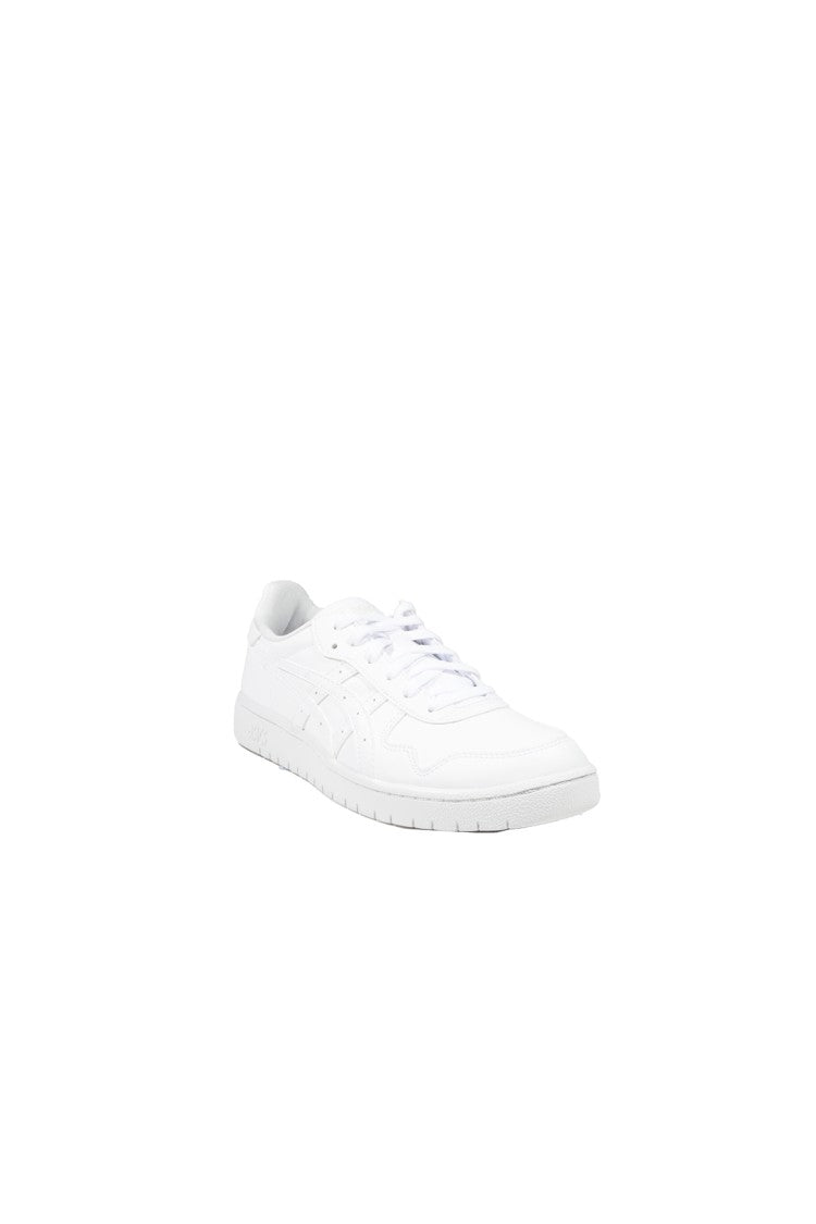 Comme Des Garçons Innovative Sneakers With 8-Bit Graphics