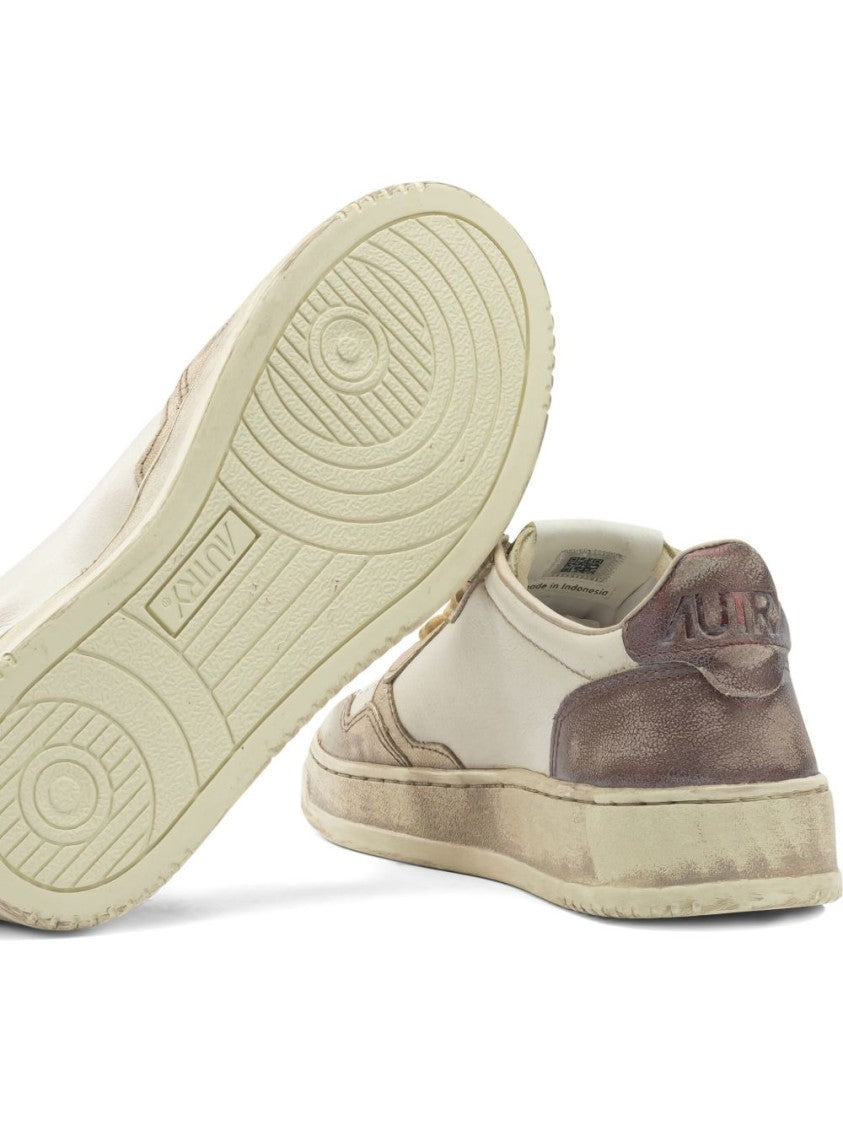 Autry Vintage-Inspired Low-Top Sneakers With Cream Base