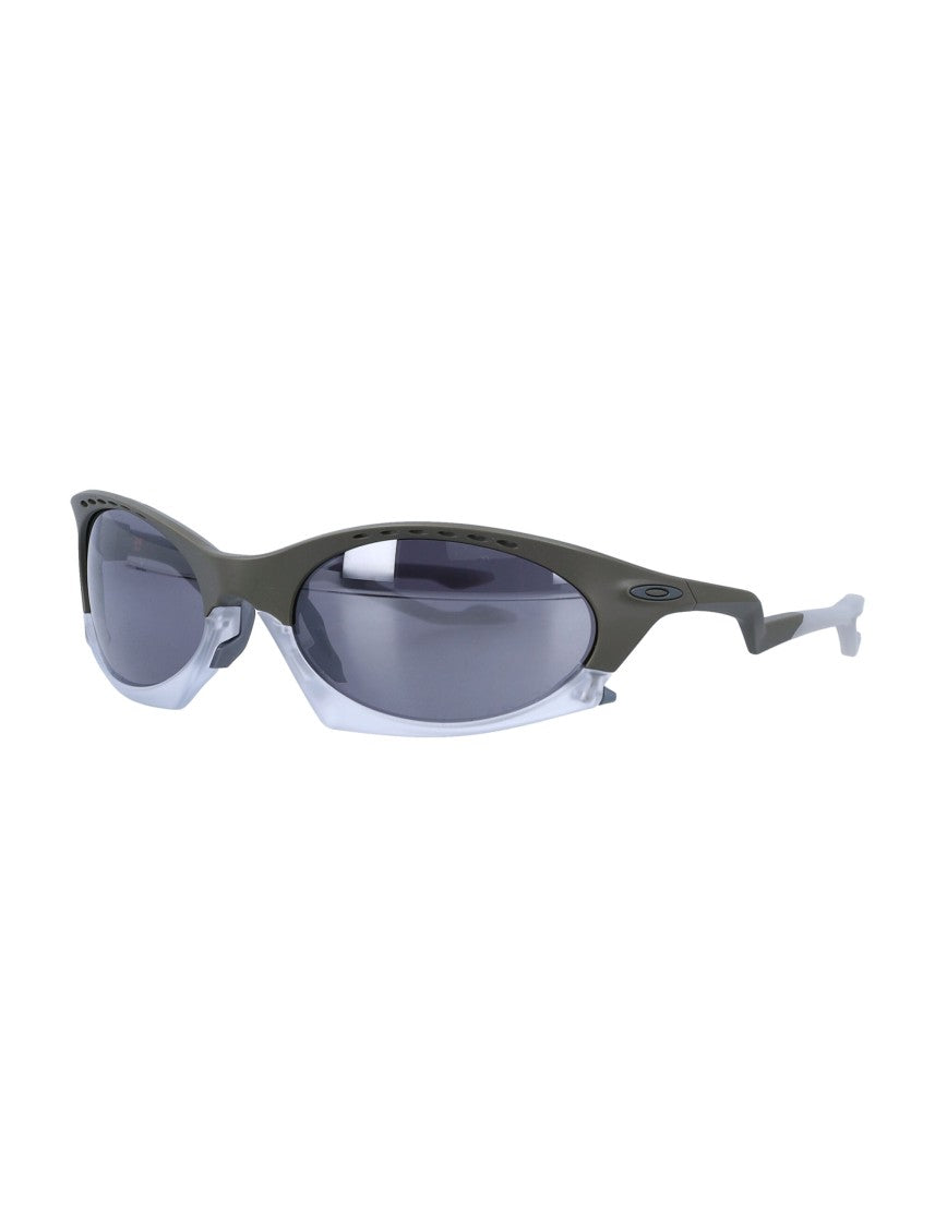 Oakley Plantaris Aerodynamic Two-Tone Sunglasses