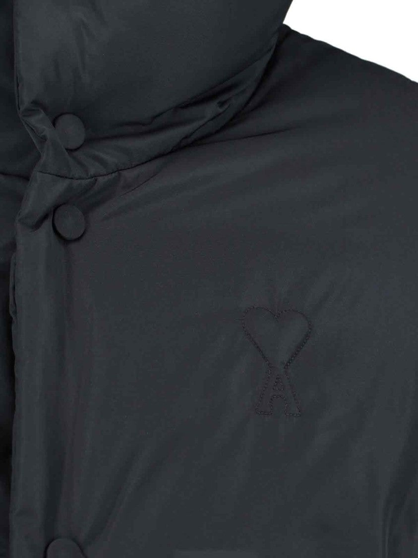 Ami Sleek Black Jacket With Structured Silhouette