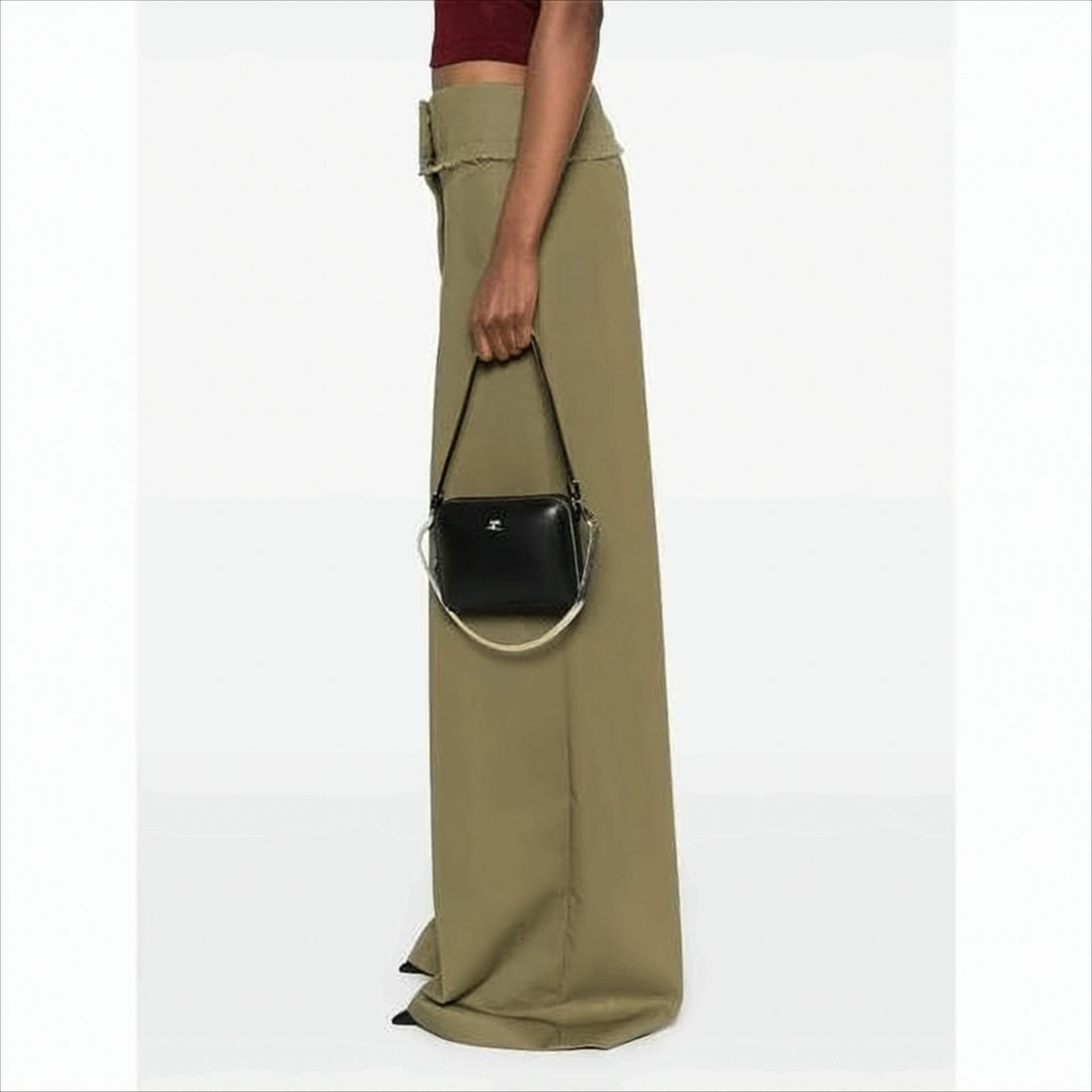 Courrèges Rectangular Black Calf Leather Clutch With Detachable Straps