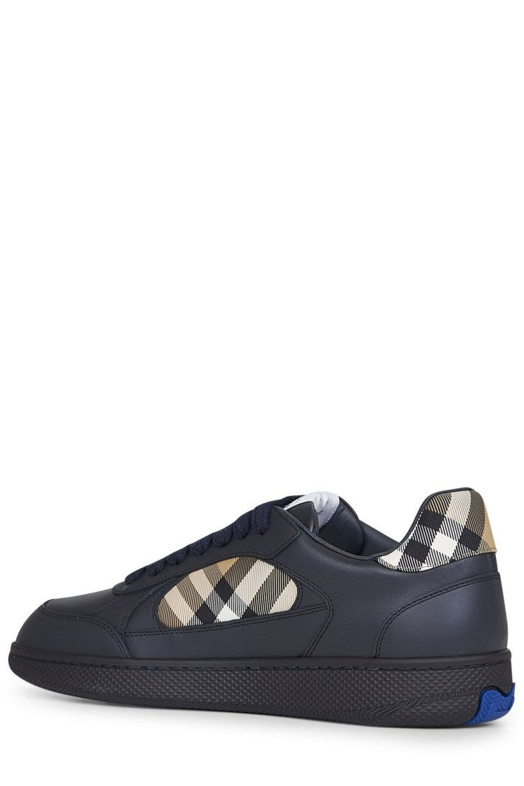 Burberry Modern Minimalistic Sneakers With Sleek Blue Upper