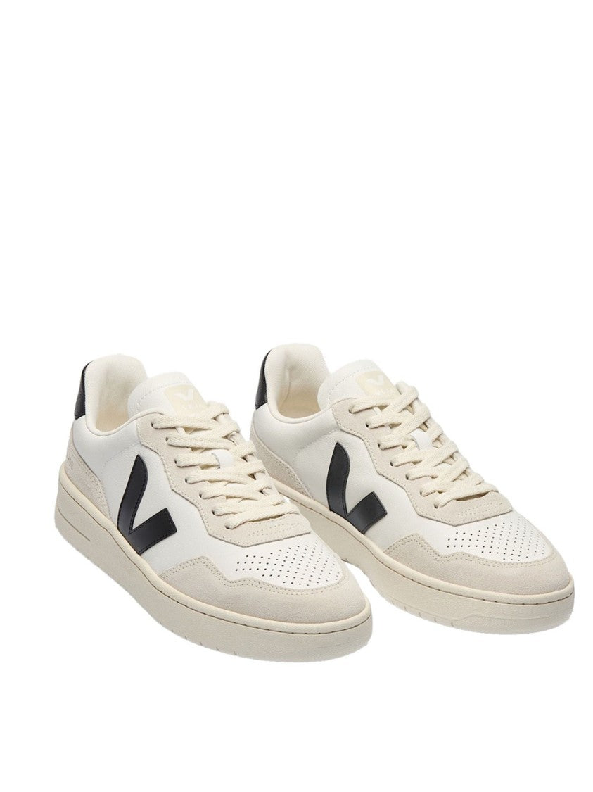 Veja Low-Top Sneakers With Perforated Toe Box