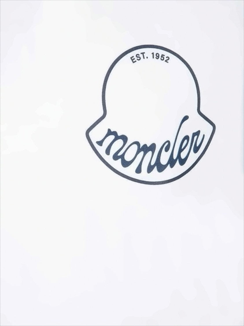 Moncler Short-Sleeved White Cotton T-Shirt With Minimalist Logo
