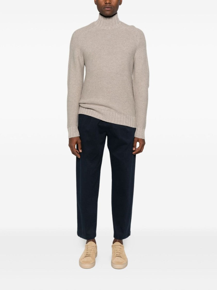 Alpha Studio Finely Knit Gray Sweater