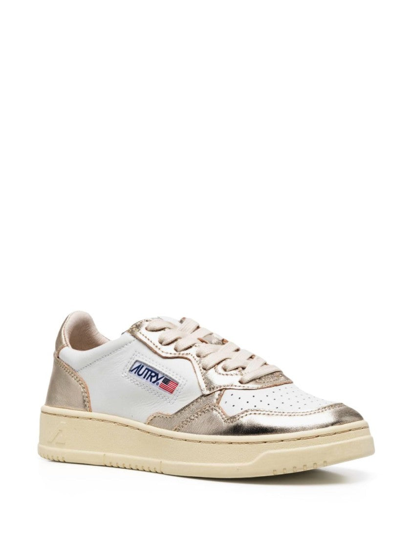 Autry Sleek Sneakers With Metallic Accents And Chunky Sole