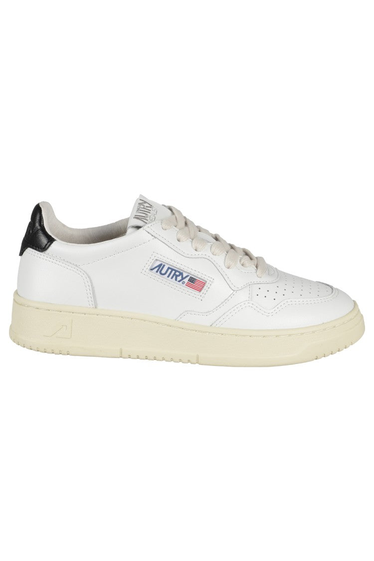 Autry Medalist Low Low-Top Leather Sneakers